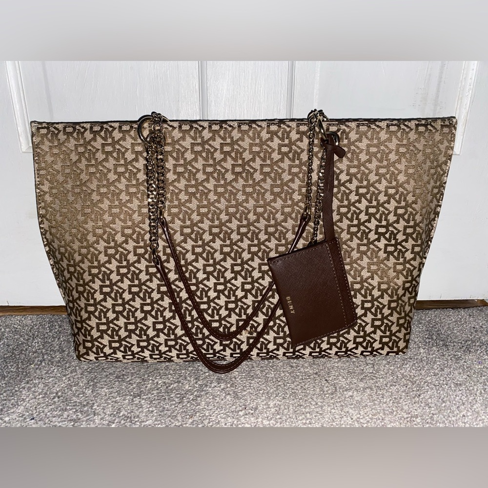 DKNY Logo Claryce Tote Bag in Brown / Beige / Gold with Mini Wallet Card Holder